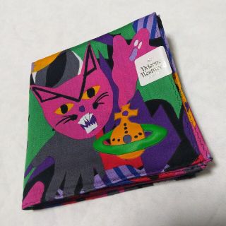 ヴィヴィアンウエストウッド(Vivienne Westwood)のヴィヴィアンウエストウッド  猫 と オバケ ピンク 紫ハンカチ(ハンカチ)