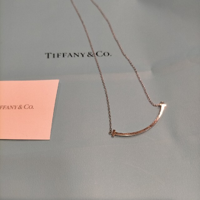 Tiffany & Co.(ティファニー)の美品。ティファニーティースマイルネックレス18金ホワイトゴールド レディースのアクセサリー(ネックレス)の商品写真