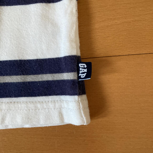 babyGAP(ベビーギャップ)のボーダーTシャツ　BABY GAP サイズ:95 キッズ/ベビー/マタニティのキッズ服男の子用(90cm~)(Tシャツ/カットソー)の商品写真