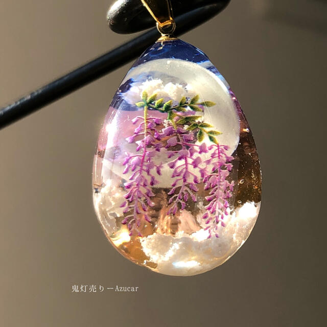 夕焼け空に恋焦がれる藤の花　オルゴナイト　雲レジン　蓄光　たまご型　ネックレス