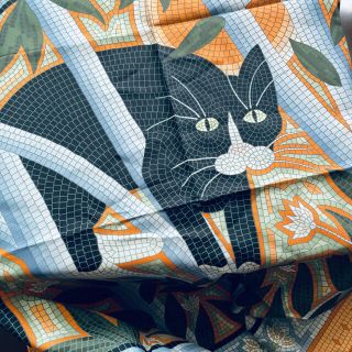 エルメス(Hermes)の【売約済】エルメス  カレ　猫に注意(バンダナ/スカーフ)