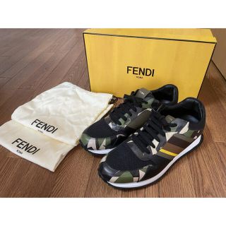 フェンディ(FENDI)のフェンディ　スニーカー　メンズ(スニーカー)