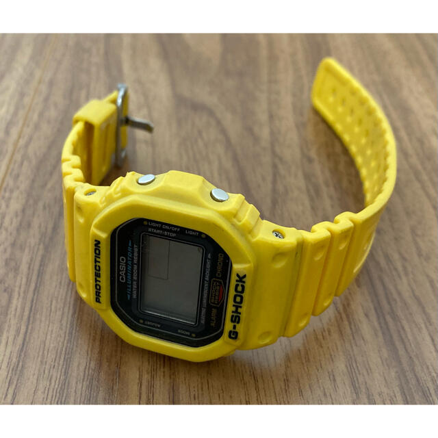 CASIO G-SHOCK DW-5600 イエロー時計