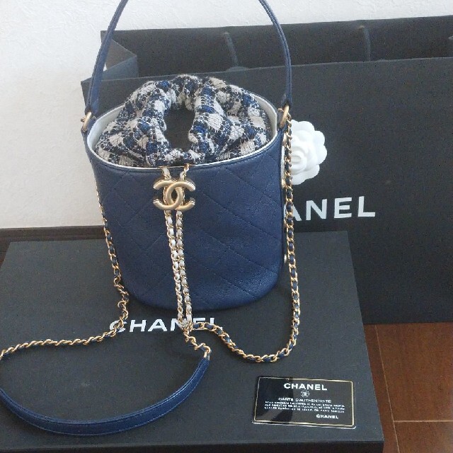 金具ゴールドシャネル バッグ 巾着 CHANEL