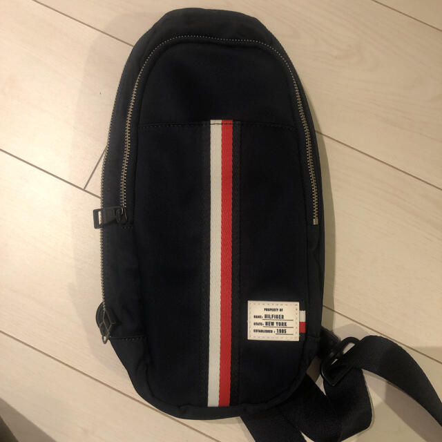 TOMMY HILFIGER(トミーヒルフィガー)のトミーヒルフィガー　ボディーバッグ　ショルダーバッグ メンズのバッグ(ショルダーバッグ)の商品写真