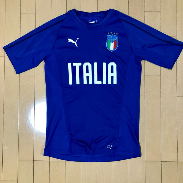 PUMA(プーマ)の（もりもりさん専用）プーマ　イタリア代表　プラクティスシャツ スポーツ/アウトドアのサッカー/フットサル(ウェア)の商品写真