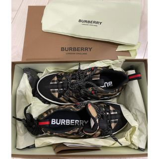 バーバリー(BURBERRY)のBurberry 靴　36 新品未使用(スニーカー)