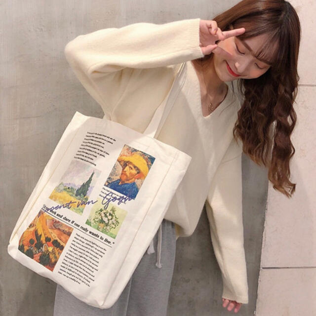 ゴッホ トートバッグ 韓国 かわいい おしゃれ アイボリー マザーズ ショルダー レディースのバッグ(トートバッグ)の商品写真