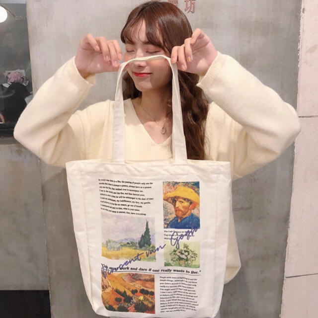 ゴッホ トートバッグ 韓国 かわいい おしゃれ アイボリー マザーズ ショルダー レディースのバッグ(トートバッグ)の商品写真