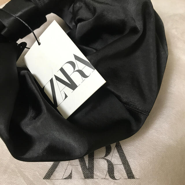 【新品未使用】ZARA スモール　サテン地　バッグ 2