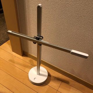 ダイソン(Dyson)のDyson CSYS Desk [CSYSDESKWHSV] ダイソン(テーブルスタンド)