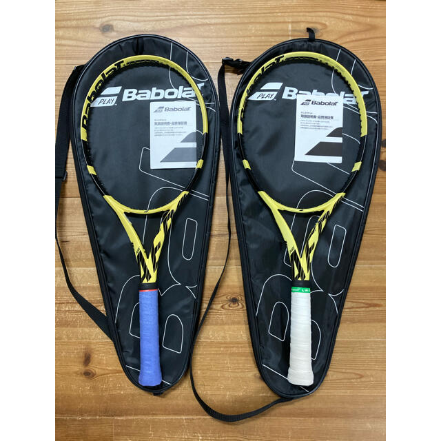 Babolat(バボラ)の【値下げ】バボラ ピュアアエロ2019 G2 2本+バッグセット（おまけ付き） スポーツ/アウトドアのテニス(ラケット)の商品写真