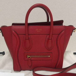 セリーヌ(celine)の【美品】CELINE ラゲージナノ　レッド(ショルダーバッグ)