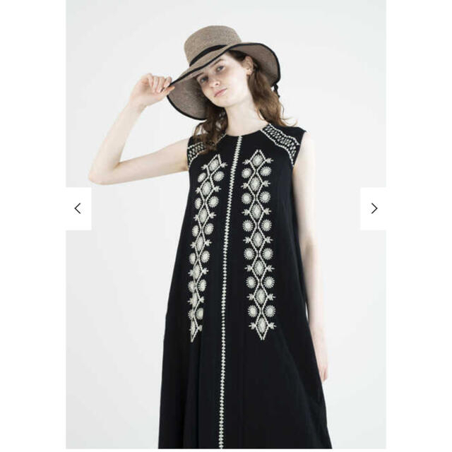 IENA(イエナ)の週末セールneQuittezpas⭐︎新品CTN EMB LONG DRESS レディースのワンピース(ロングワンピース/マキシワンピース)の商品写真