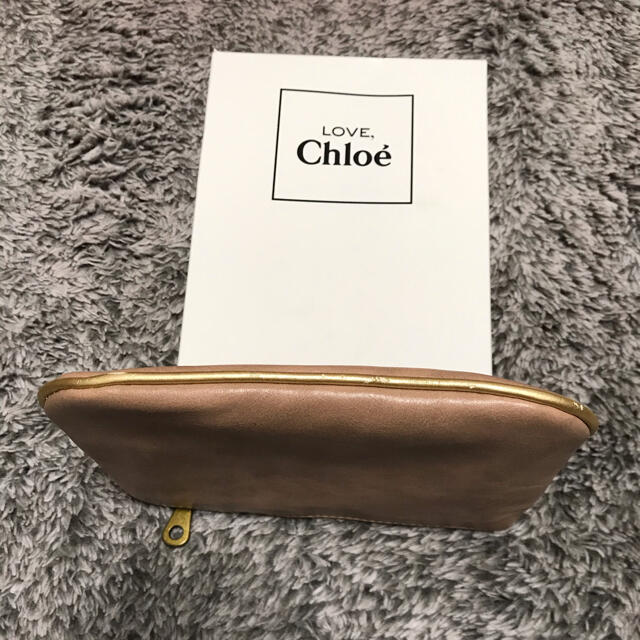 Chloe(クロエ)の新品　クロエポーチ レディースのファッション小物(ポーチ)の商品写真