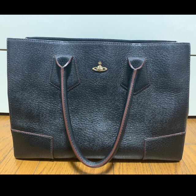 Vivienne Westwood(ヴィヴィアンウエストウッド)のVivienneWestwood EXECUTIVE2 トートバッグL レディースのバッグ(トートバッグ)の商品写真