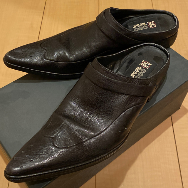 Jean-Paul GAULTIER(ジャンポールゴルチエ)の【土日限定値下げ】　GAULTIER JPG かかとなし 革靴　ブラック メンズの靴/シューズ(ドレス/ビジネス)の商品写真