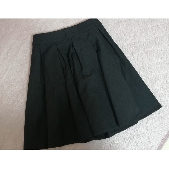 heather(ヘザー)のヘザー heather スカート 黒 フレア プリーツ レディースのスカート(ひざ丈スカート)の商品写真
