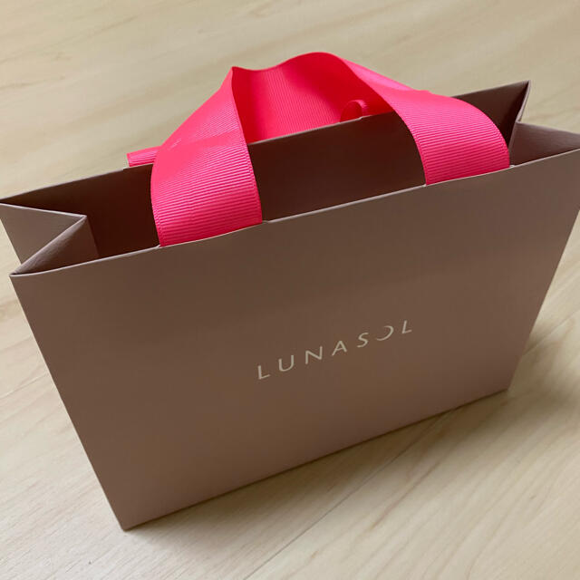 LUNASOL(ルナソル)のLUNASOL ルナソルショッパー　未使用品 レディースのバッグ(ショップ袋)の商品写真