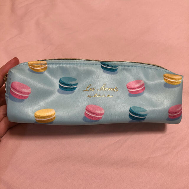 LADUREE(ラデュレ)のラデュレ　ペンケース インテリア/住まい/日用品の文房具(ペンケース/筆箱)の商品写真