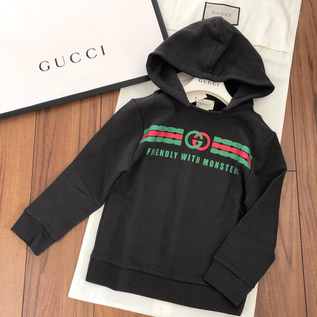 Gucci(グッチ)の【お取置き中】グッチチルドレン 新品トレーナー 6 キッズ/ベビー/マタニティのキッズ服男の子用(90cm~)(Tシャツ/カットソー)の商品写真