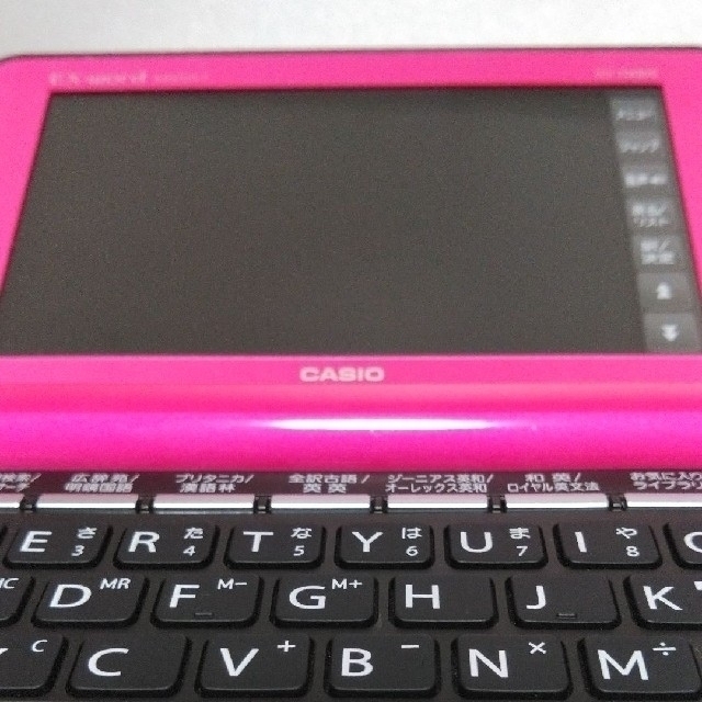 CASIO(カシオ)の【中古品】カシオ 電子辞書 美品 高校生 モデル DATAPLUS7 [ピンク] スマホ/家電/カメラのPC/タブレット(電子ブックリーダー)の商品写真