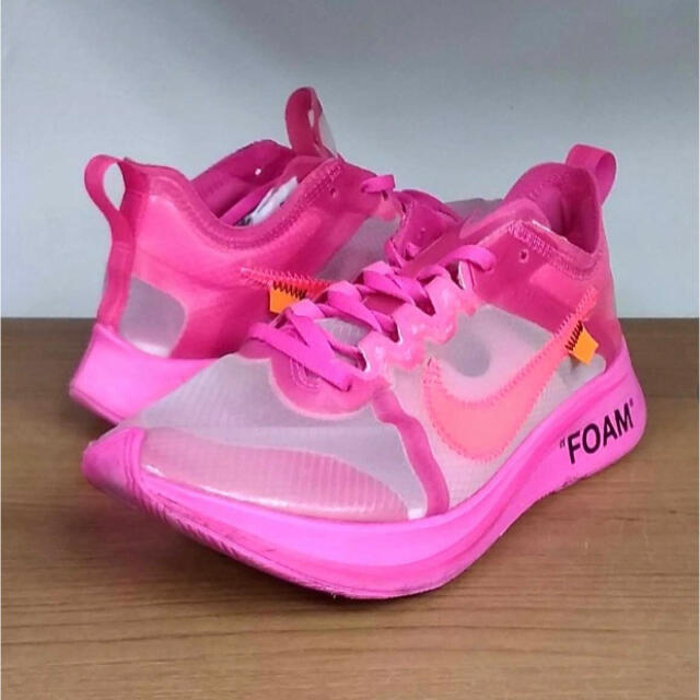 NIKE(ナイキ)の【niko様専用】Nike Zoom Fly Off-White Pink レディースの靴/シューズ(スニーカー)の商品写真