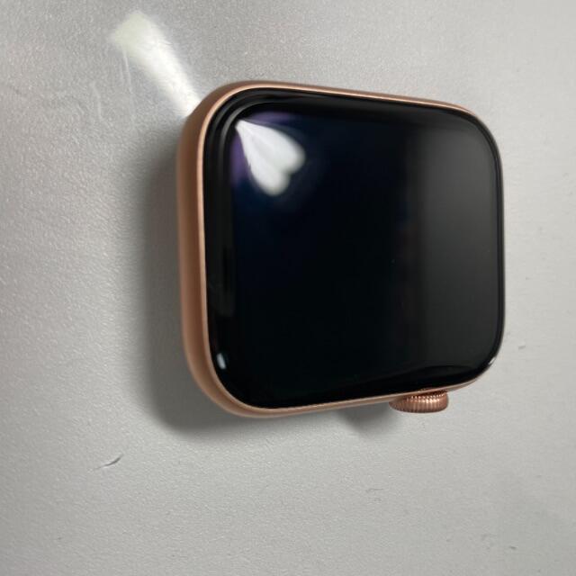 Apple Watch(アップルウォッチ)の【ほぼ新品】AppleWatch Series5 GPS 44mm 本体Gold メンズの時計(腕時計(デジタル))の商品写真