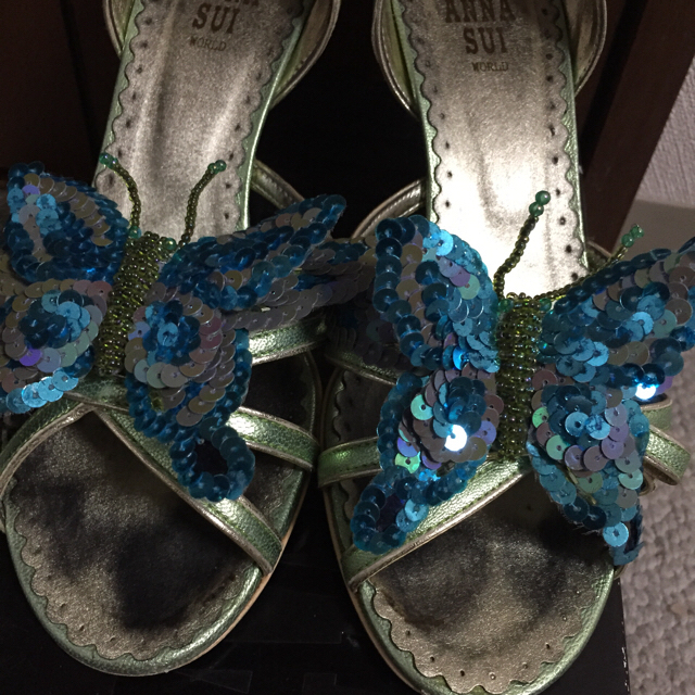 ANNA SUI(アナスイ)のアナスイ 蝶々サンダル レディースの靴/シューズ(サンダル)の商品写真