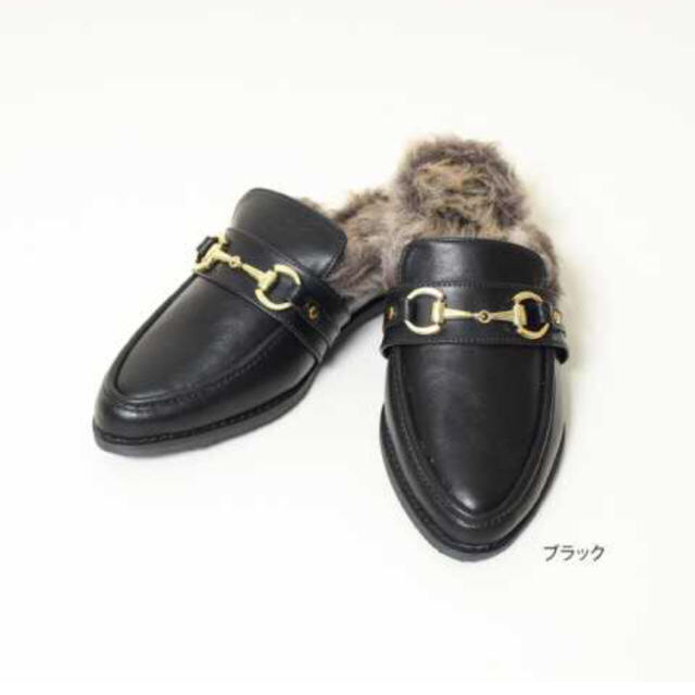 ZARA(ザラ)の新品 ファーサンダル サボ  レディースの靴/シューズ(サンダル)の商品写真