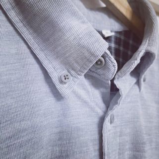 ユニクロ(UNIQLO)のユニクロ　コーデュロイシャツ L (シャツ)