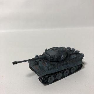 ドラゴン(DRAGON)のタイガーI 初期型 1/144 グロスドイッチュラント戦車連隊 1943東部戦線(模型/プラモデル)