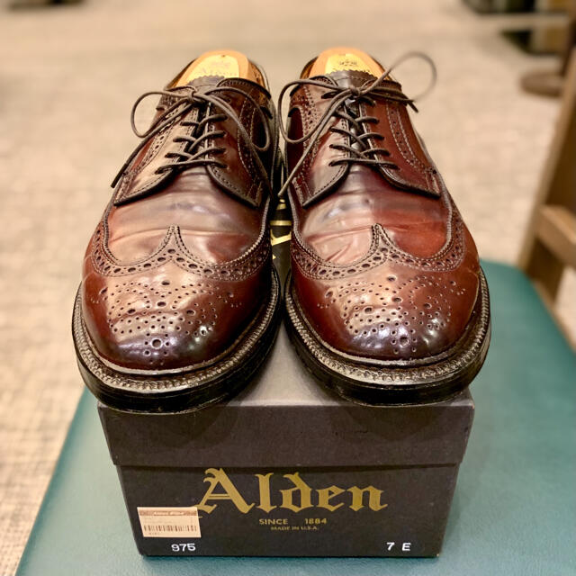 Alden(オールデン)の美品❗️《ALDEN》名作975コードバン7E 付属品有り メンズの靴/シューズ(ドレス/ビジネス)の商品写真