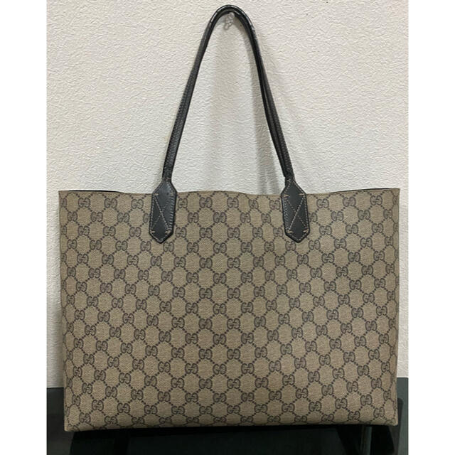 Gucci(グッチ)のGUCCI グッチ 372613 GGスプリーム　リバーシブルトートバッグ レディースのバッグ(トートバッグ)の商品写真