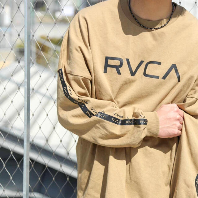 RVCA(ルーカ)の新品 RVCA ルーカ S ビッグ ルーカ 長袖 ライン ロゴ Tシャツ  メンズのトップス(Tシャツ/カットソー(七分/長袖))の商品写真