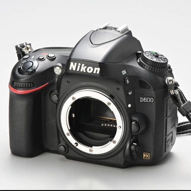 Nikon(ニコン)のNikon D600 スマホ/家電/カメラのカメラ(デジタル一眼)の商品写真