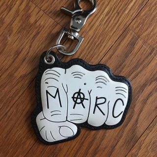 マークバイマークジェイコブス(MARC BY MARC JACOBS)のキーホルダー　マークジェイコブス　marc by marc jacobs(キーホルダー)