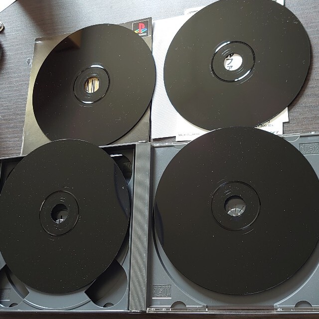 PlayStation(プレイステーション)の【PS】ファイナルファンタジー9 エンタメ/ホビーのゲームソフト/ゲーム機本体(家庭用ゲームソフト)の商品写真