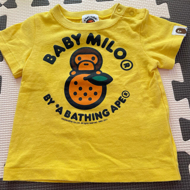 A BATHING APE(アベイシングエイプ)のベビーマイロ　Tシャツ　70  ２枚セット　おまけ付き キッズ/ベビー/マタニティのキッズ服男の子用(90cm~)(Tシャツ/カットソー)の商品写真