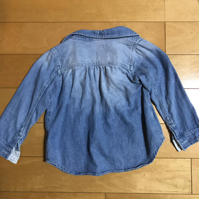 s.t.closet(エスティークローゼット)のs.t.closet デニムシャツ　100 キッズ/ベビー/マタニティのキッズ服女の子用(90cm~)(ブラウス)の商品写真