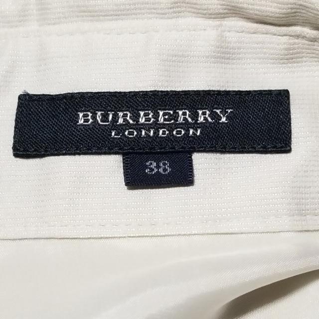 BURBERRY(バーバリー)のバーバリーロンドン サイズ38 L レディース レディースのワンピース(その他)の商品写真