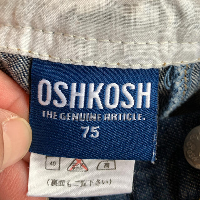 OshKosh(オシュコシュ)のデニムサロペット　オシュコシュ 75 キッズ/ベビー/マタニティのベビー服(~85cm)(カバーオール)の商品写真