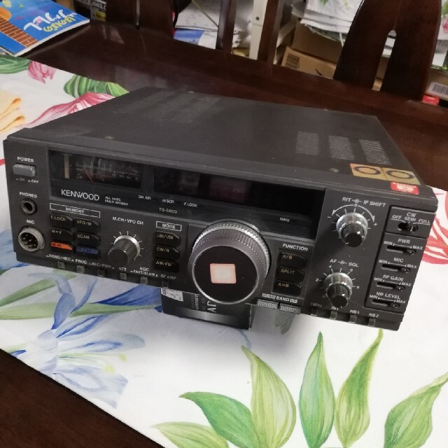 KENWOOD(ケンウッド)のKENWOOD TS-680V(10W機) エンタメ/ホビーのテーブルゲーム/ホビー(アマチュア無線)の商品写真