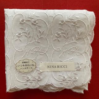 ニナリッチ(NINA RICCI)のニナリッチ　刺繍ハンカチ　大判　47センチ　新品(ハンカチ)