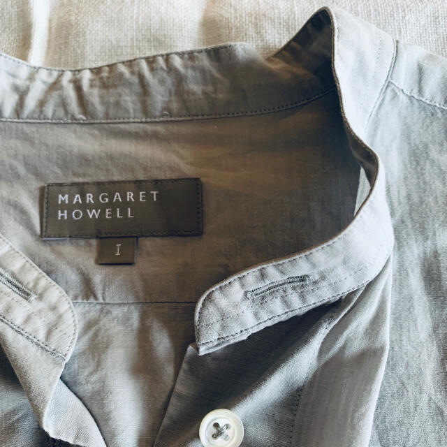 MARGARET HOWELL(マーガレットハウエル)のマーガレットハウエル　コットンシャツ　グレー　サイズ1 レディースのトップス(シャツ/ブラウス(長袖/七分))の商品写真