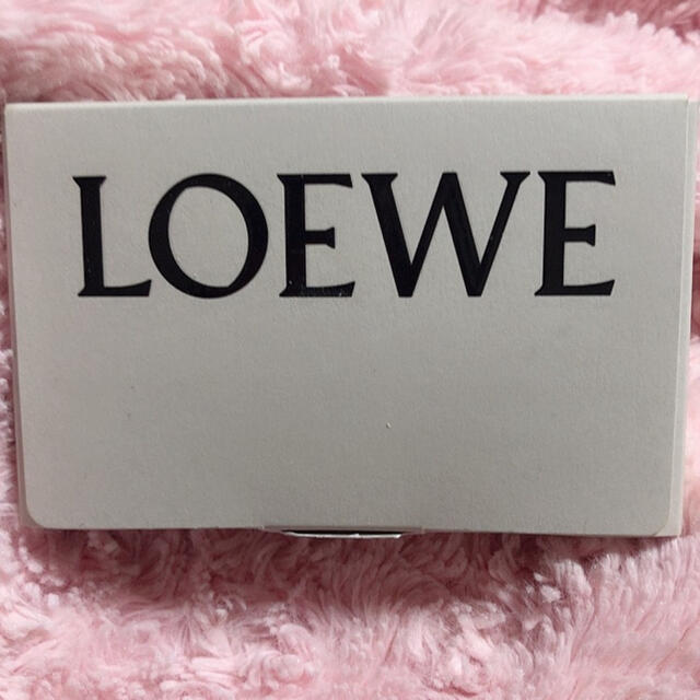 LOEWE(ロエベ)の【新品未使用品】LOEWE 香水001 サンプル コスメ/美容の香水(ユニセックス)の商品写真