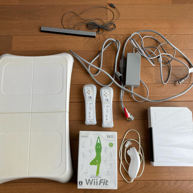 Wii本体　付属品　ソフト　任天堂　Nintendo