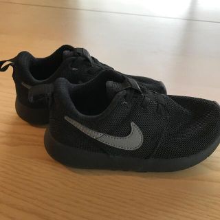 ナイキ(NIKE)のNIKE ナイキ　キッズスニーカー  新品　未使用　黒(スニーカー)