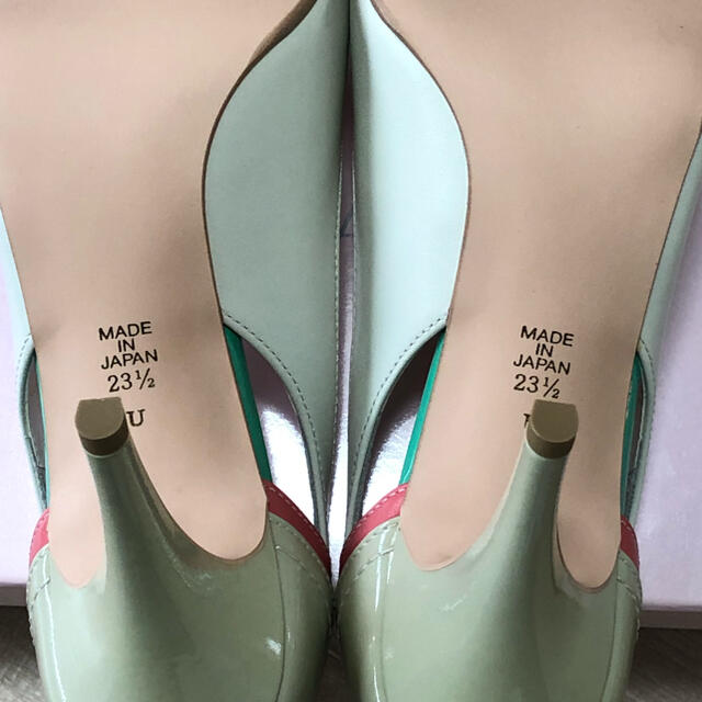 DIANA(ダイアナ)のDIANA ダイアナ パンプス 23.5cm オープントゥ 白ピンクグリーン レディースの靴/シューズ(ハイヒール/パンプス)の商品写真
