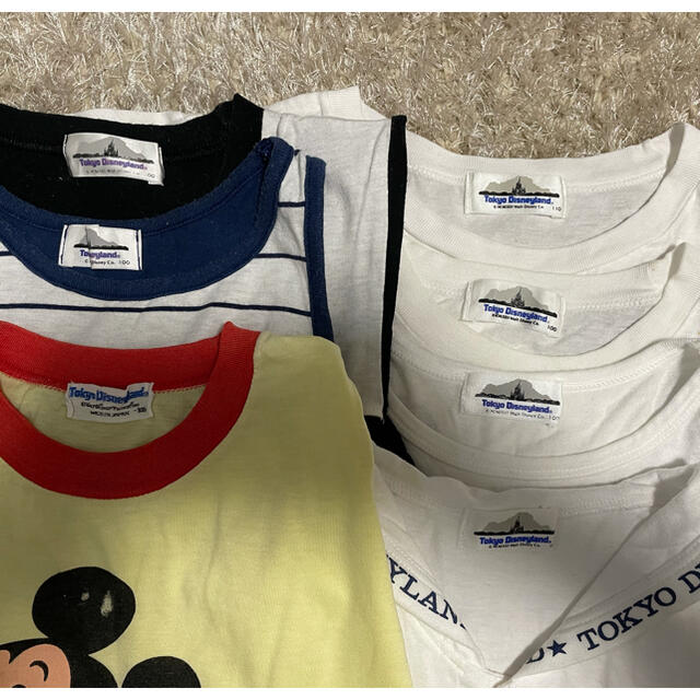 Disney(ディズニー)のかなりレアな東京ディズニーランドTシャツ✨キッズ100 キッズ/ベビー/マタニティのキッズ服女の子用(90cm~)(Tシャツ/カットソー)の商品写真